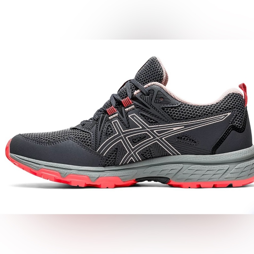 ASICS women’s Gel Venture 8 Trail running shoes new in box
